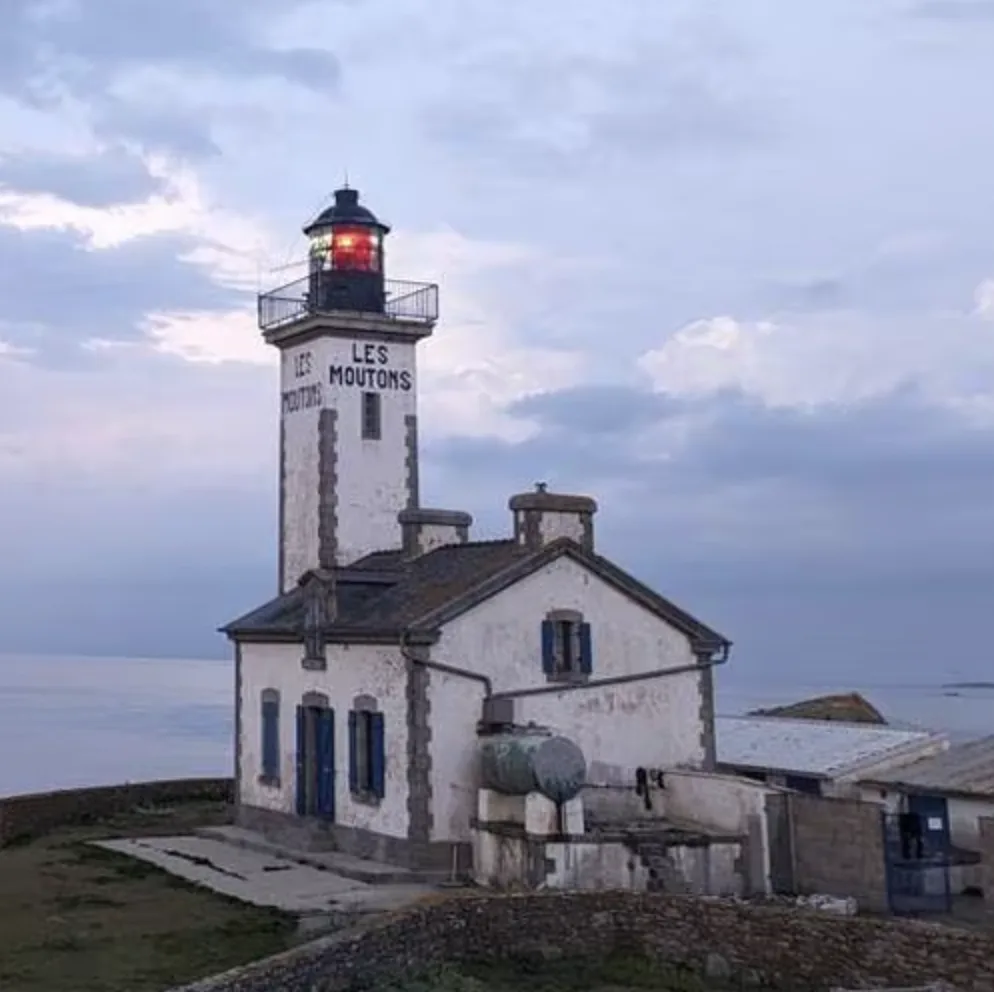 Phare de l'Île aux Moutons, étape pivot 2026
